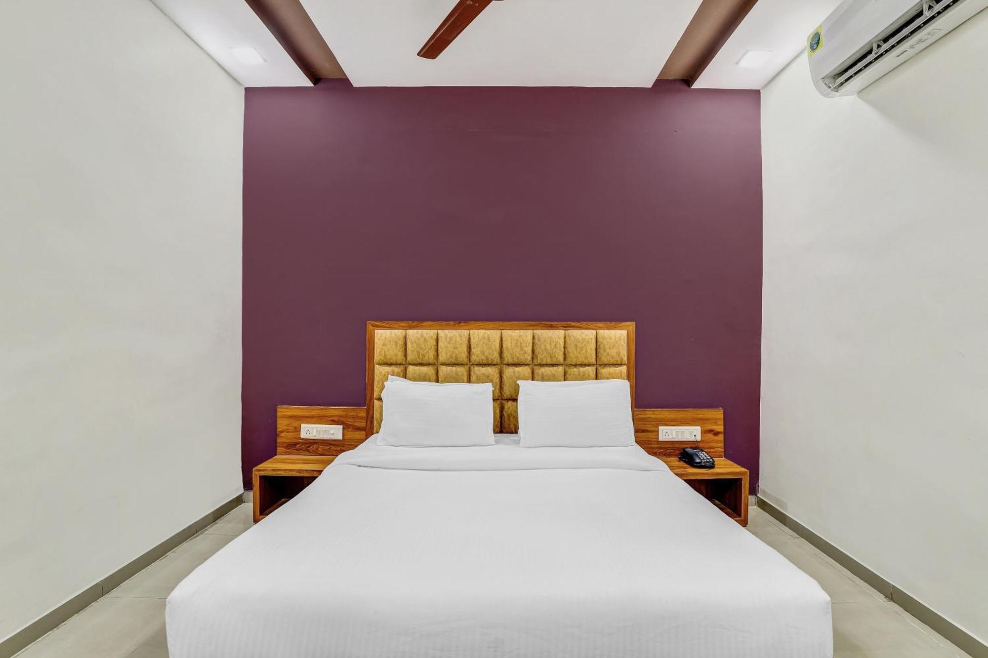 Capital O Maple View Hotel Naroda Eksteriør billede